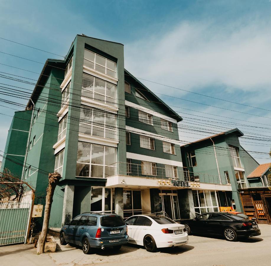 Hotel Atlantis Tulcea Exterior foto